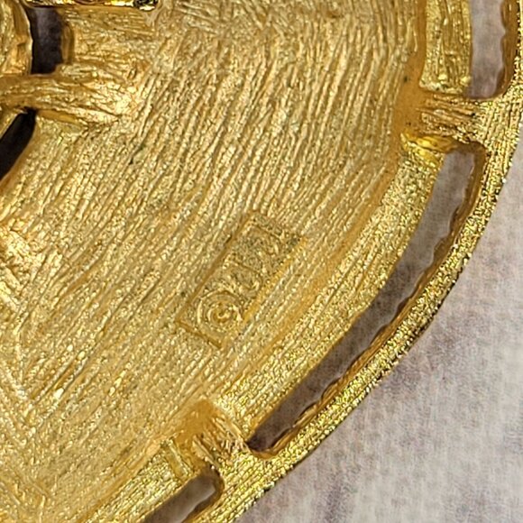 Vintage Signed JJ Double Heart Gold Tone Brooch Pin With Red Crystal Accents - Picture 3 of 5